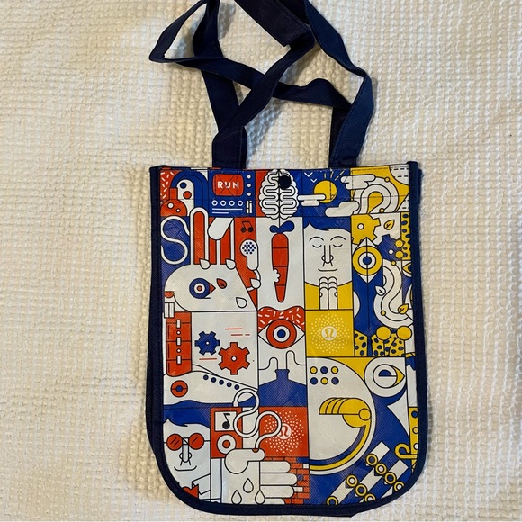 Lululemon tote bags- unique and vintage - Picture 3 of 16